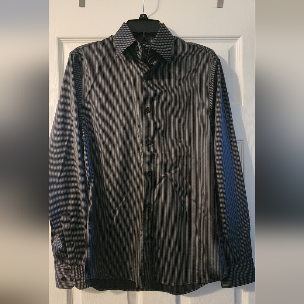 Men's Express Slim Performance Striped Button Down Shirt - Size XS